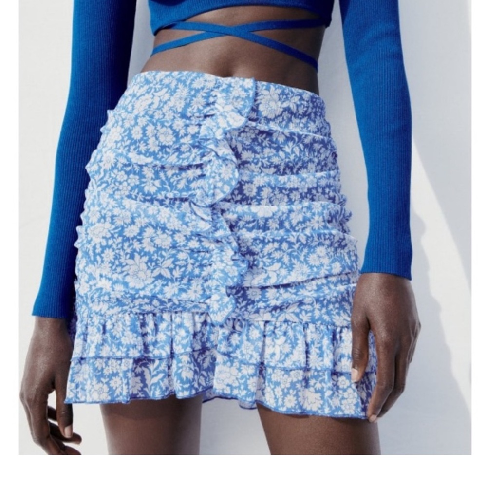 Zara Ruffle Floral Skirt Blue Size Medium
